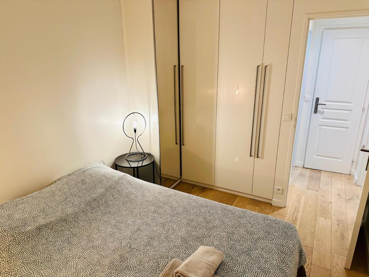 Home Sweet Home Doudeauville Chateau Париж Екстериор снимка